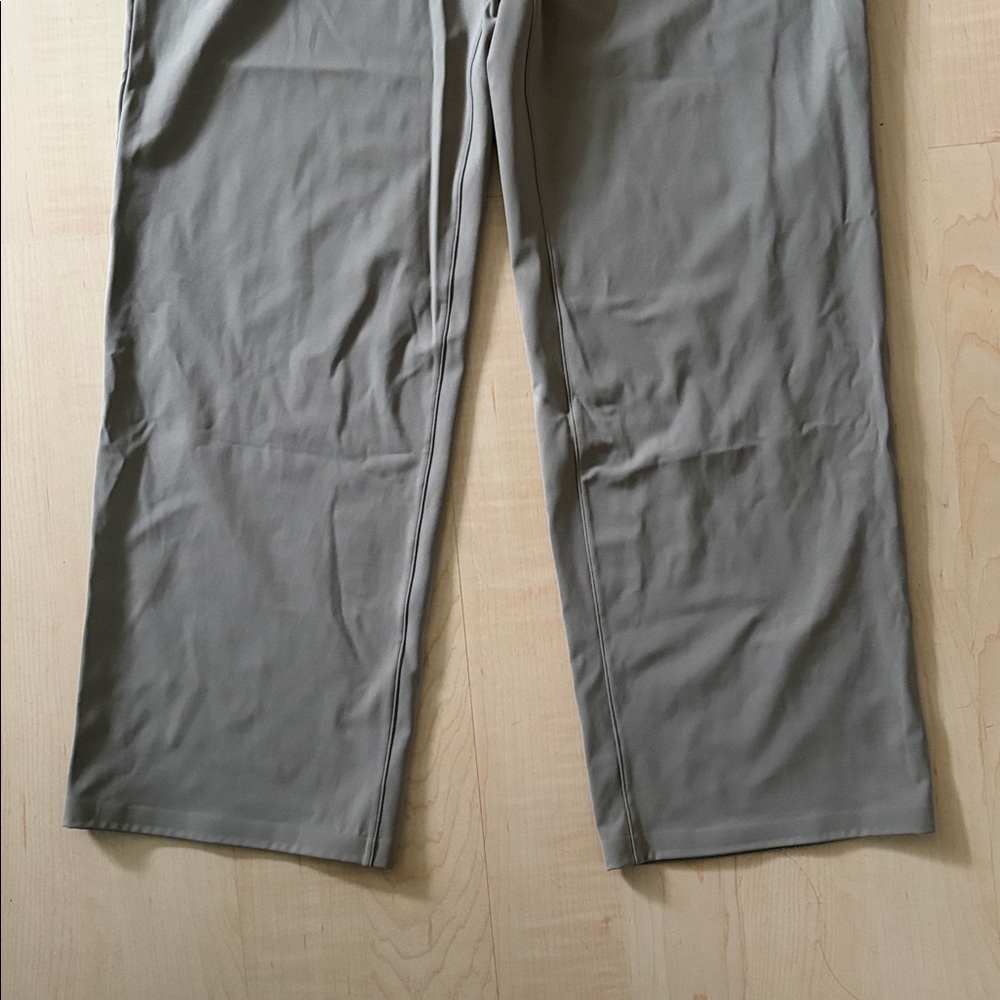 Daydrift High-Rise Straight-Leg Trouser Regular - Picture 8 of 10